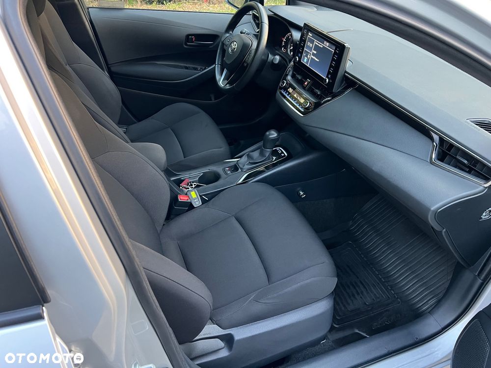Toyota Corolla - 24