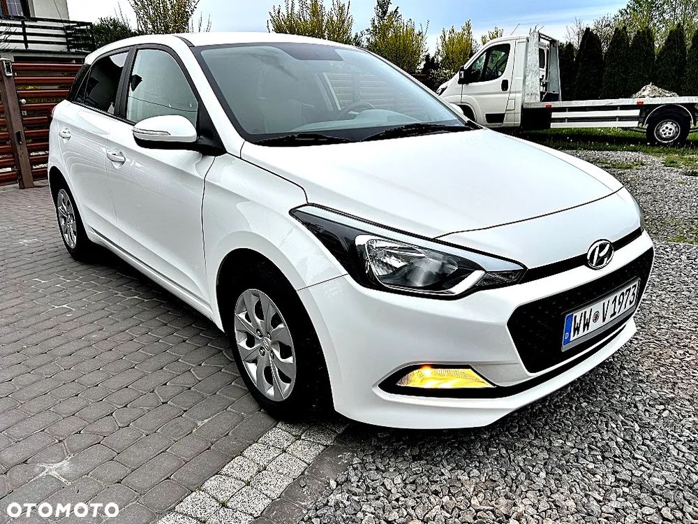 Hyundai i20 blue 1.2 YES Gold - 2