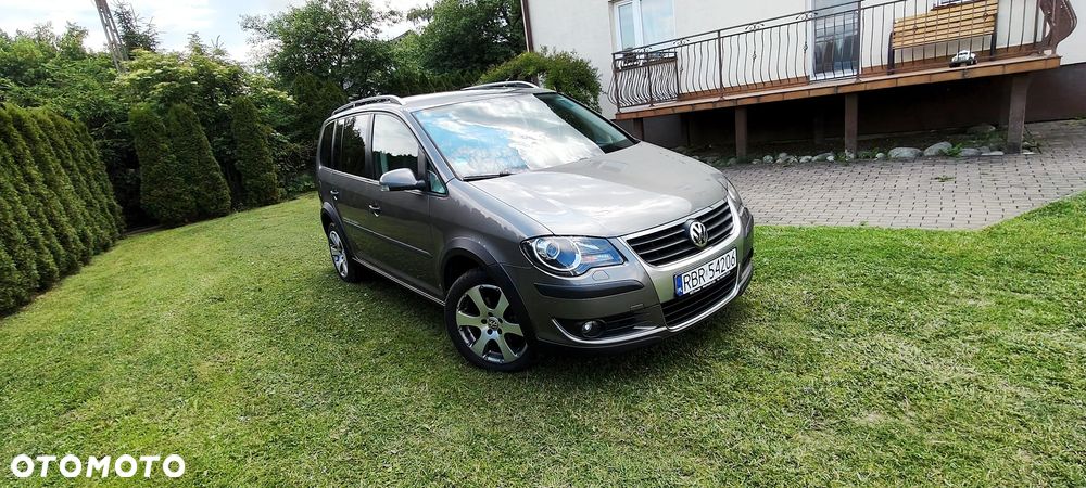 Volkswagen Touran 1.9 TDI DPF Cross - 10