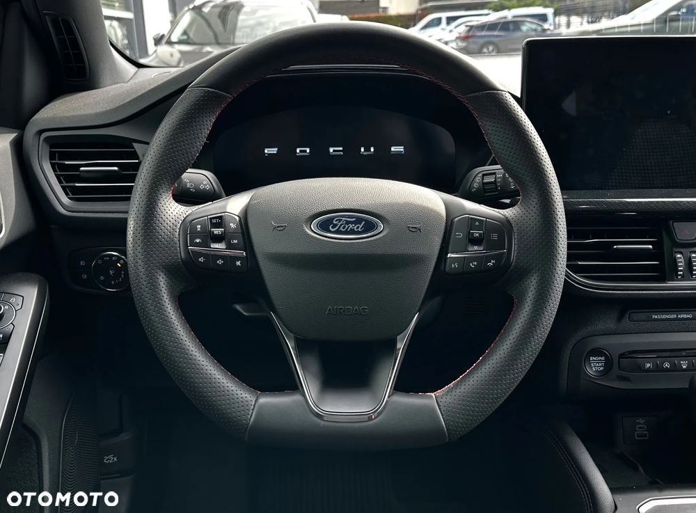 Ford Focus 1.0 EcoBoost mHEV ST-Line X - 13