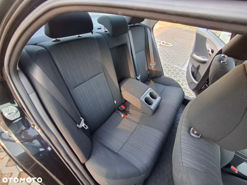 Toyota Corolla 1.6 Luna - 18