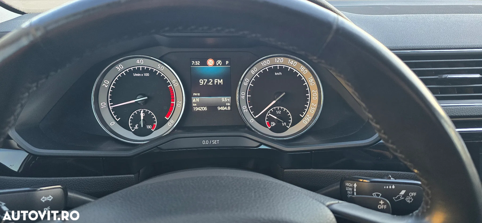 Skoda Superb 2.0 TSI 4X4 DSG Laurin & Klement - 6