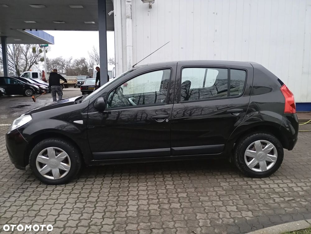 Dacia Sandero 1.2 16V 75 Live II - 8
