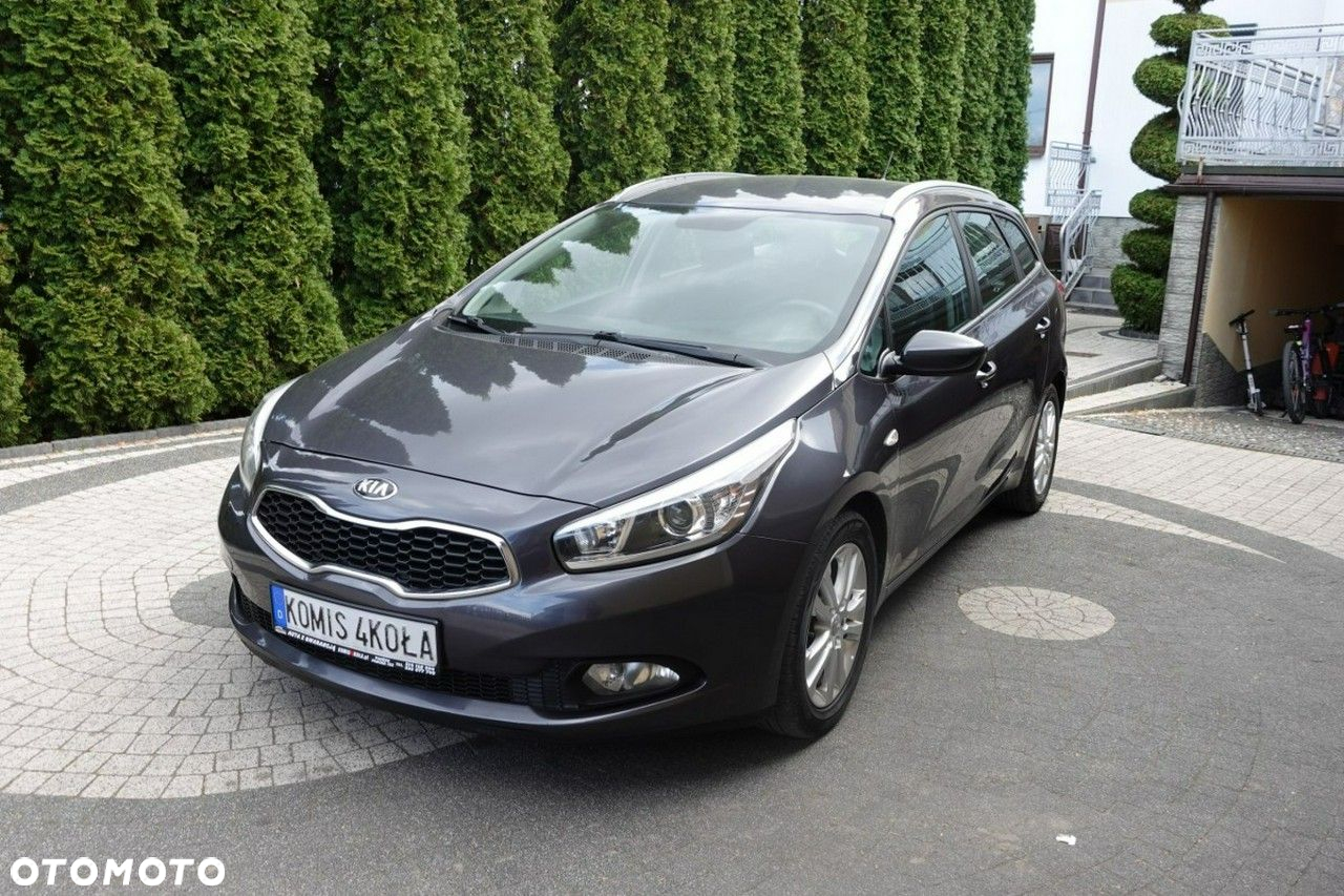 Kia Ceed - 8