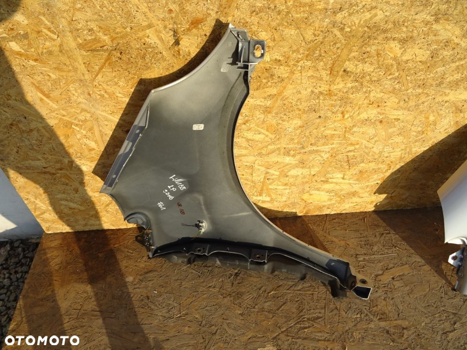 BŁOTNIK LEWY PRZÓD MERCEDES W168 LONG LAK:761 NR120 - 6