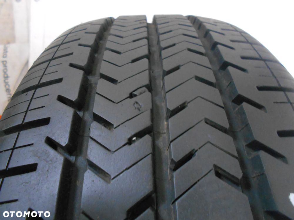 OPONA POJEDYNKA  215/65R15C MICHELIN AGILIS 51 DOT 3913 10MM - 2