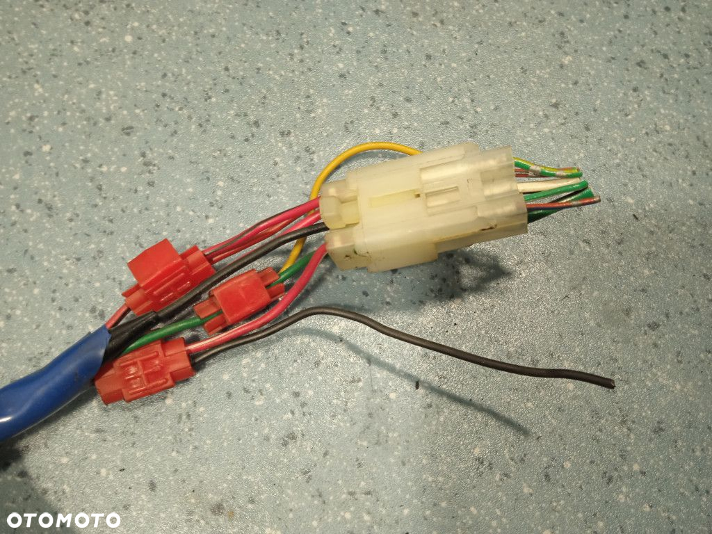 DAIHATSU SIRION I LIFT LAMPA TYŁ LEWA ZEWNĘTRZNA - 4