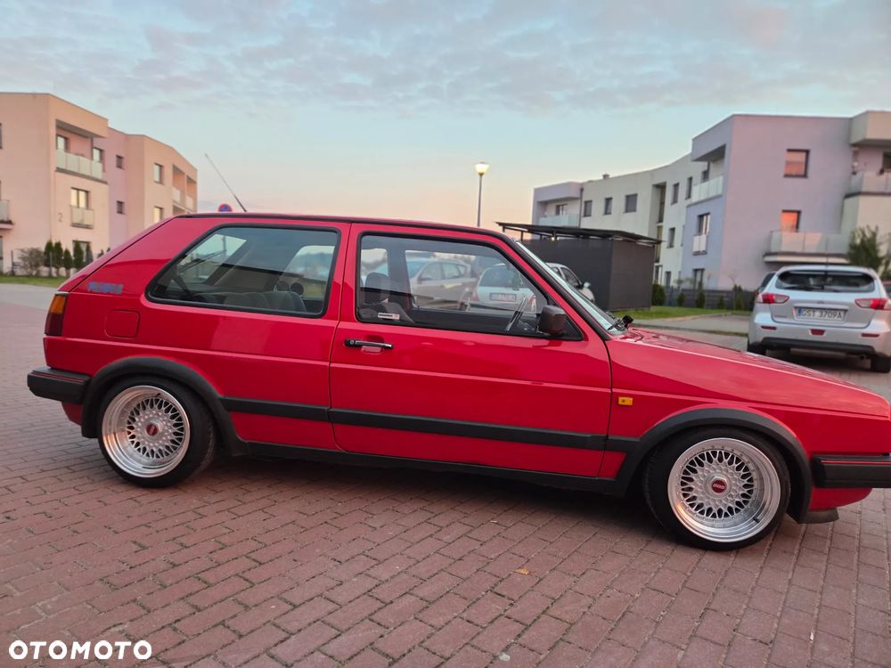 Volkswagen Golf 1.3 - 10