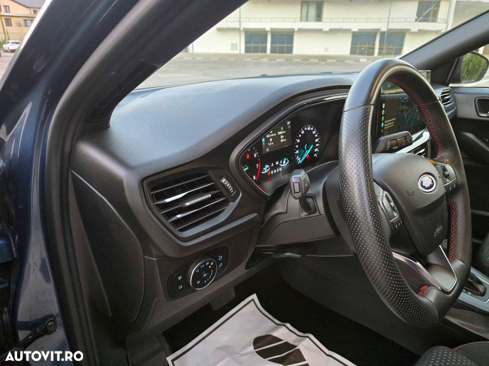 Ford Focus 1.0 EcoBoost ST-Line - 13
