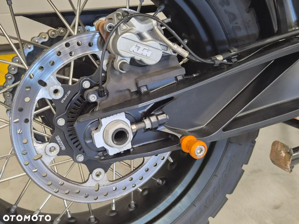 KTM Adventure 890 - 34