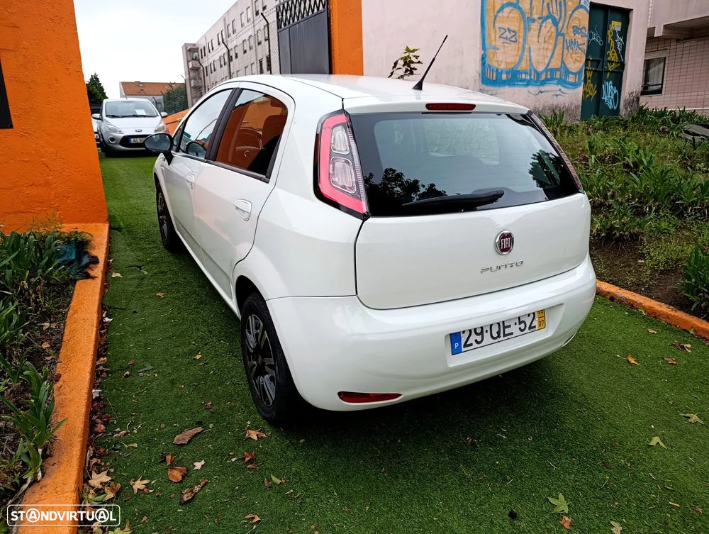 Fiat Punto 1.2 Young II S&S - 4