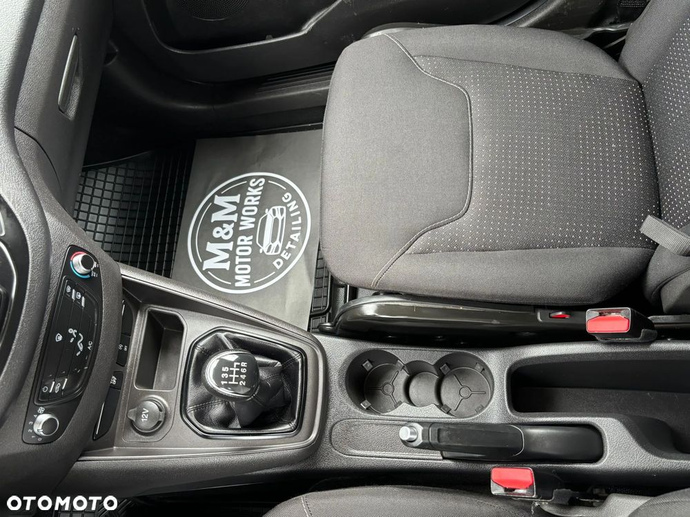 Ford Transit Courier Trend - 19
