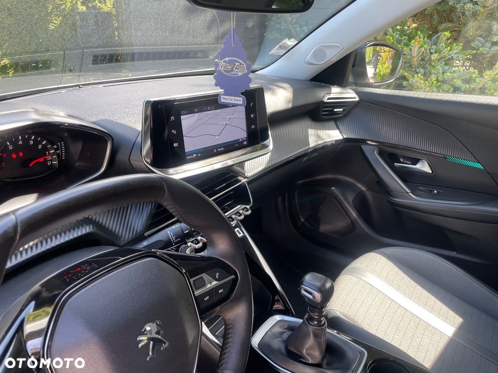 Peugeot 2008 1.2 PureTech Allure Pack S&S - 28