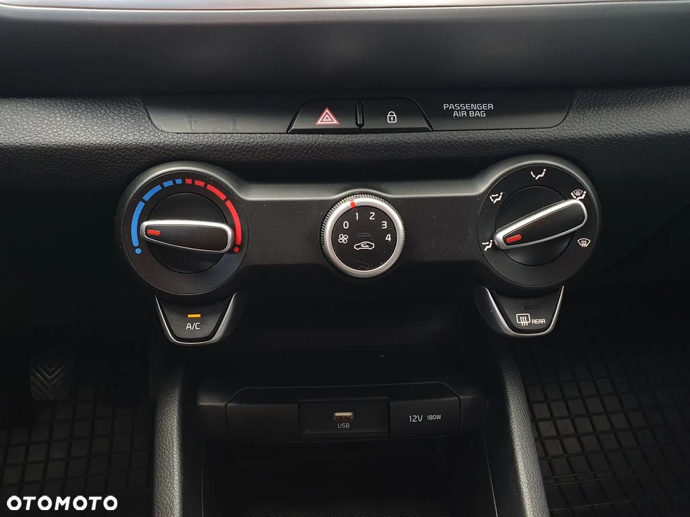 Kia Stonic 1.2 M - 36