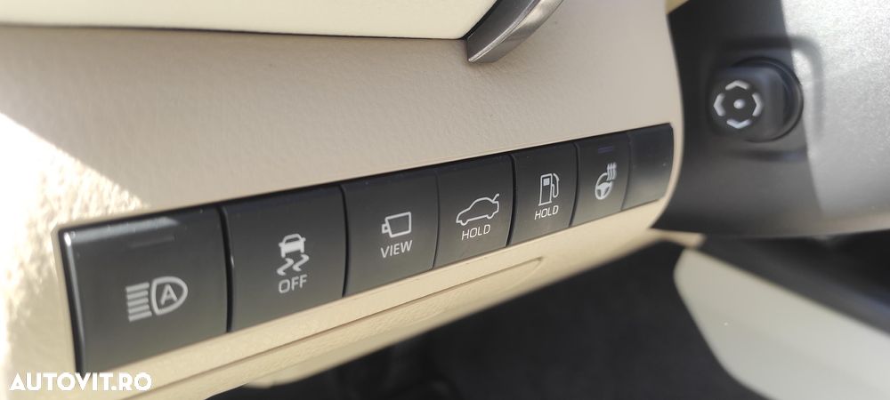 Toyota Camry 2.5 Exclusive - 20