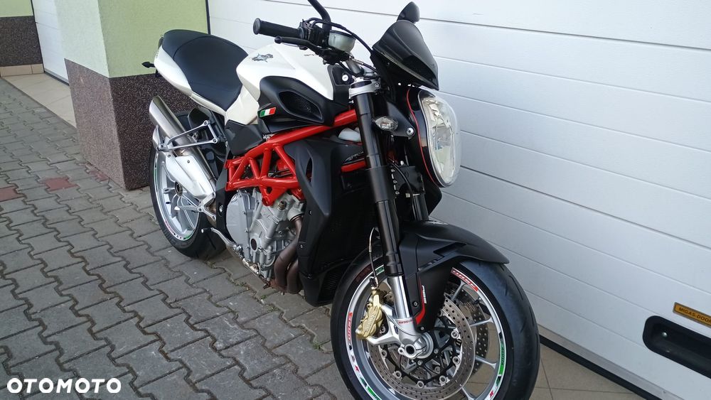 MV AGUSTA Brutale - 26