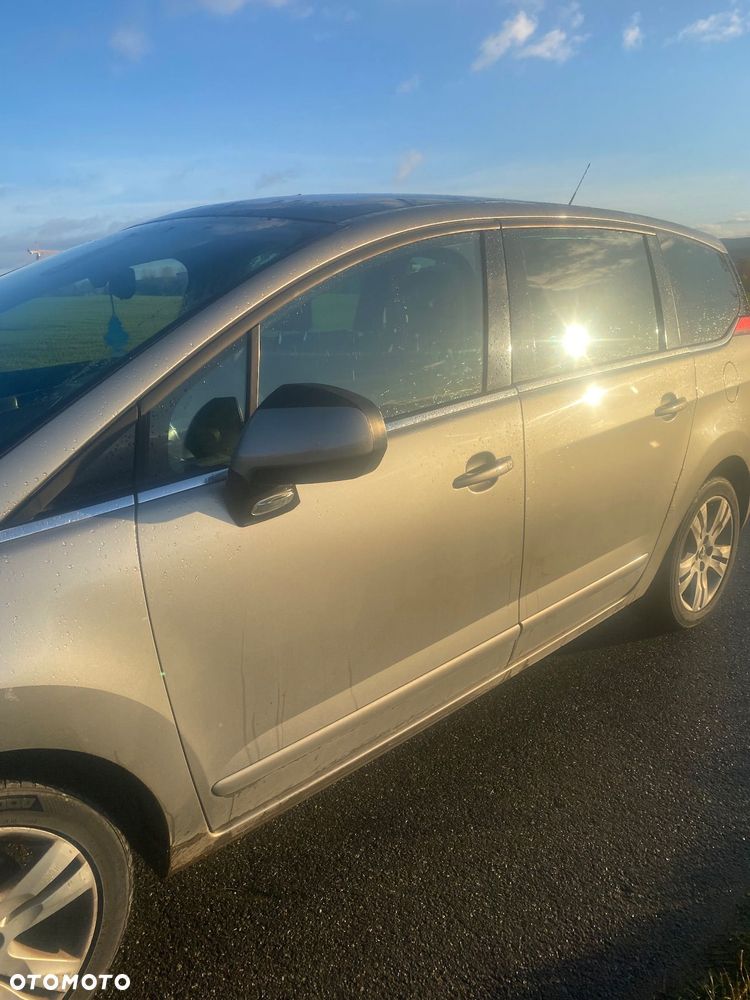 Peugeot 5008 2.0 HDi Family 7os - 3