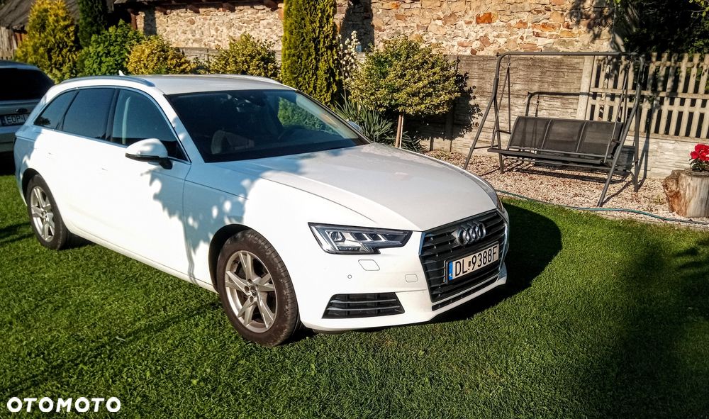 Audi A4 Avant 2.0 TDI S tronic - 2
