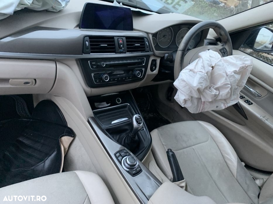 Dezmembram bmw 320i f30 - 6