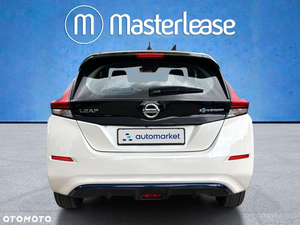 Nissan Leaf - 6