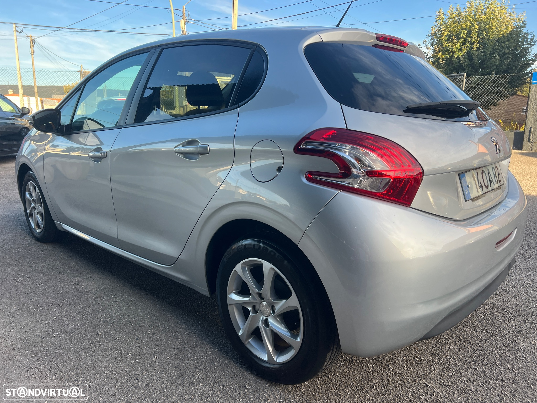 Peugeot 208 1.4 HDi Active - 17