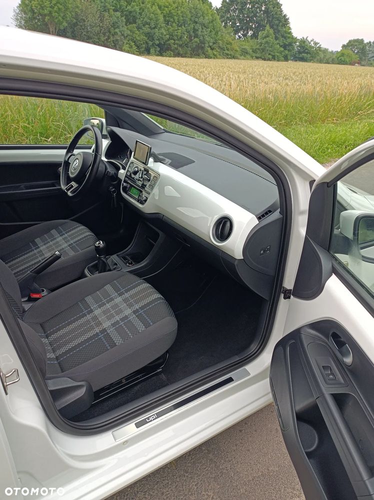 Volkswagen up! club - 10