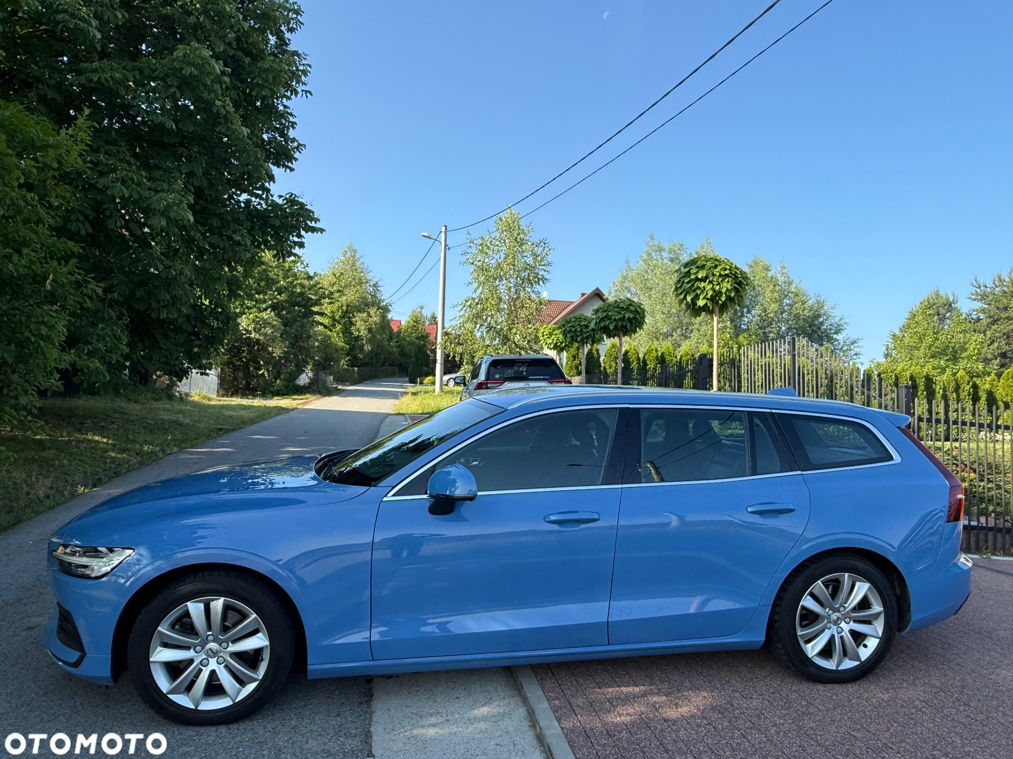 Volvo V60 D4 R-Design - 16