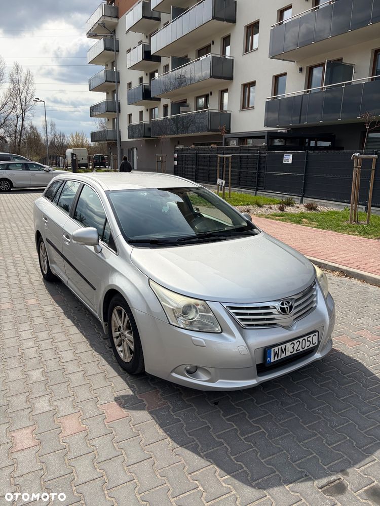 Toyota Avensis 2.0 D-4D Sol+NAVI - 1