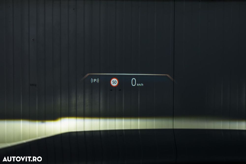 BMW Seria 5 520i AT MHEV - 22