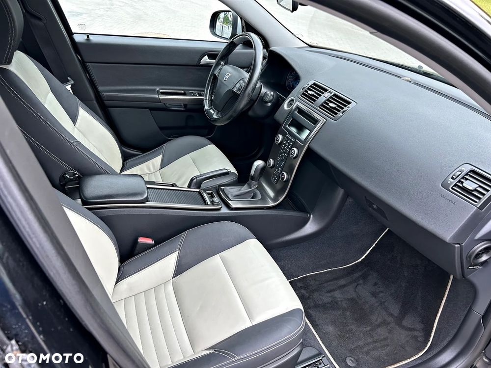 Volvo S40 2.0 R-Design Euro5 - 10