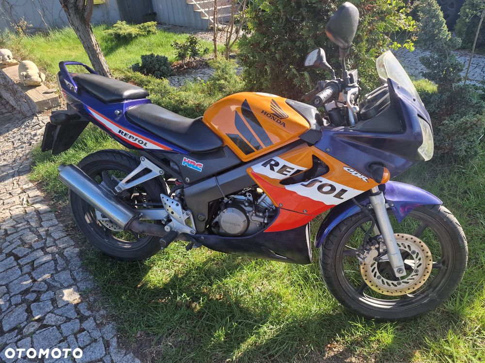Honda CBR - 1