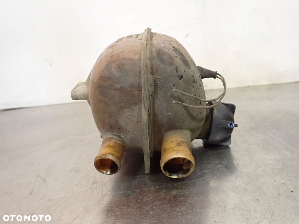 ZBIORNICZEK WYRÓWNAWCZY VOLKSWAGEN T3  025121407 - 5