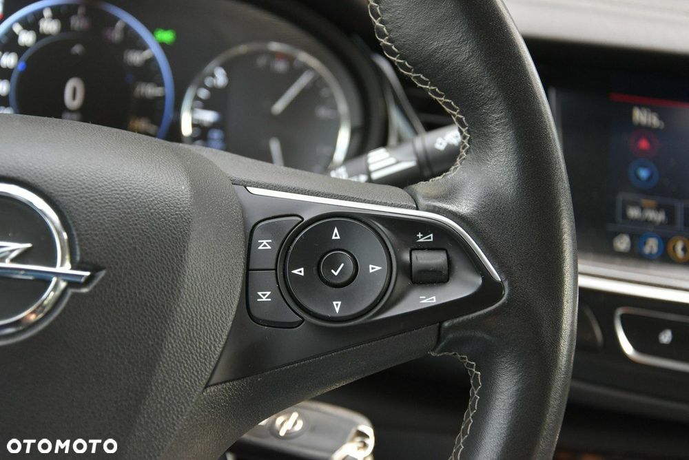 Opel Insignia - 17