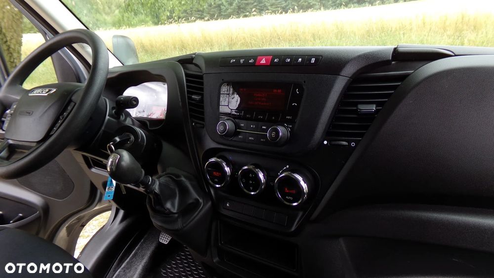 Iveco DAILY 35-140 2.3 140KM * L4H2 * MAXX * KLIMATRONIK * SERWIS ! WZOROWY STAN ! - 17