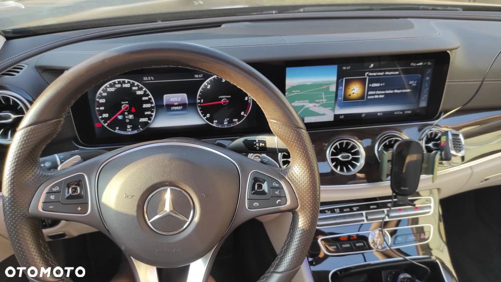 Mercedes-Benz Klasa E 220 d 9G-TRONIC - 24