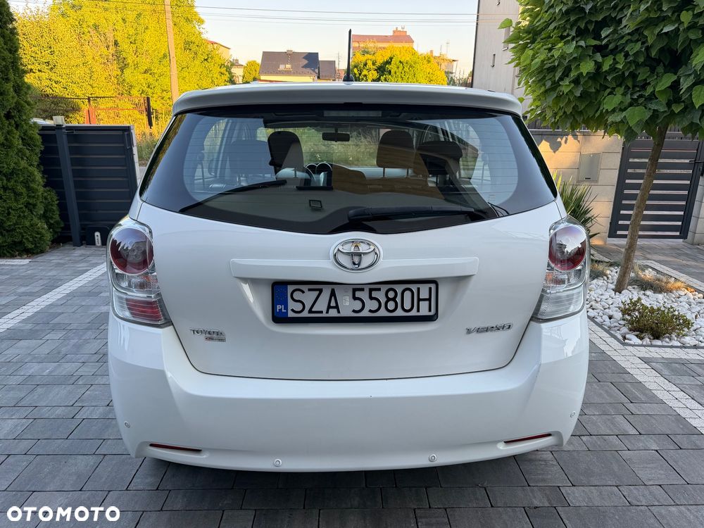 Toyota Verso - 8