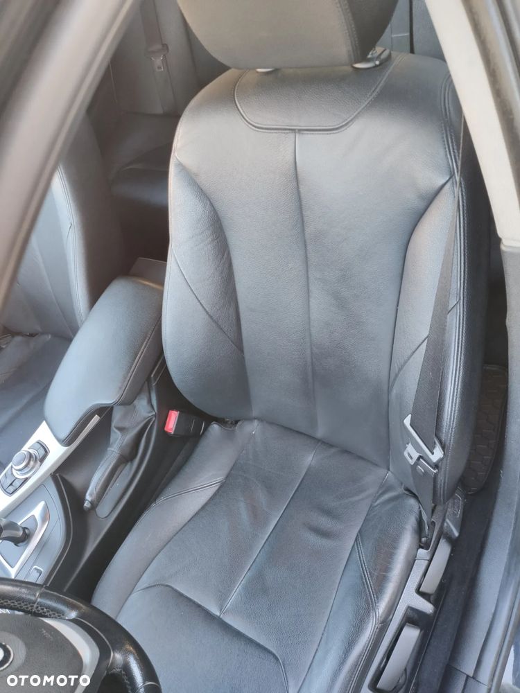 BMW Seria 3 318d - 8