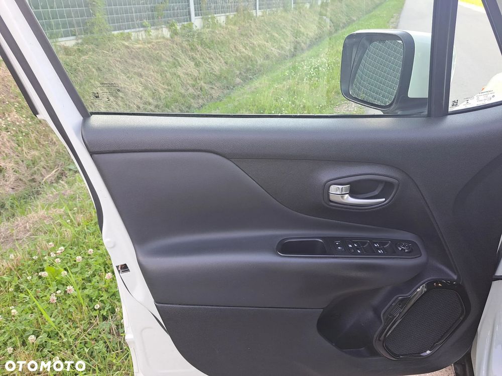 Jeep Renegade 1.6 E-torQ Night Eagle - 9