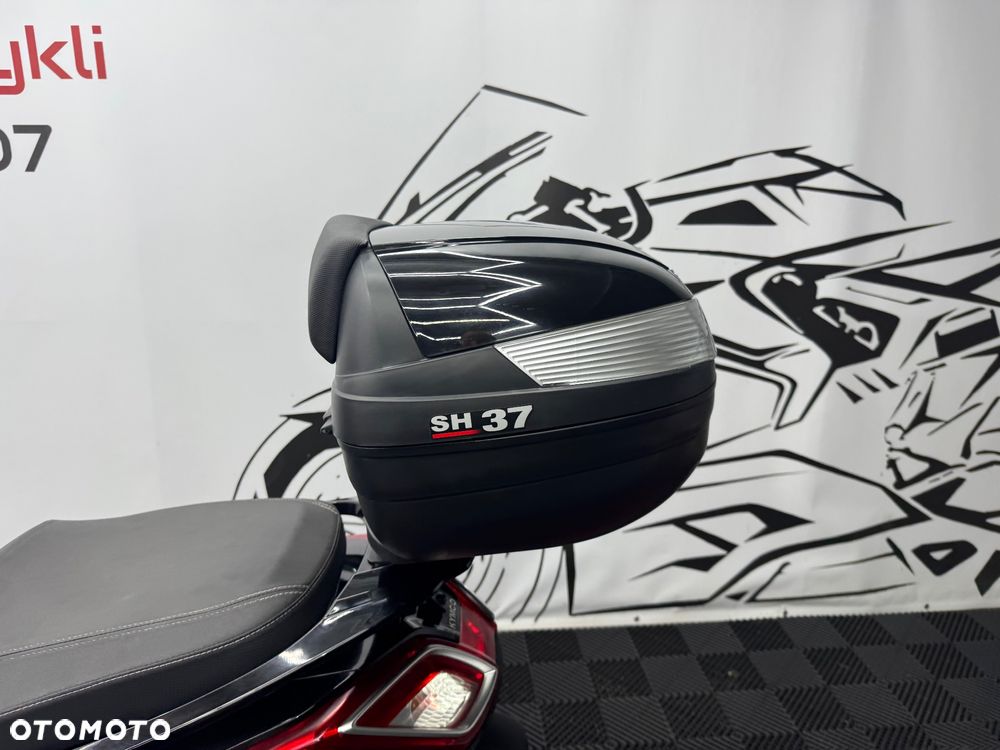 Kymco Downtown - 13