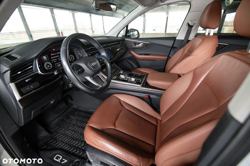 Audi Q7 - 16