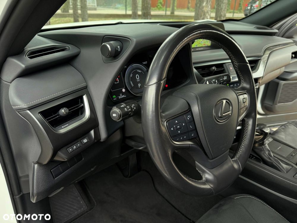 Lexus UX 250h Elegance 2WD - 15