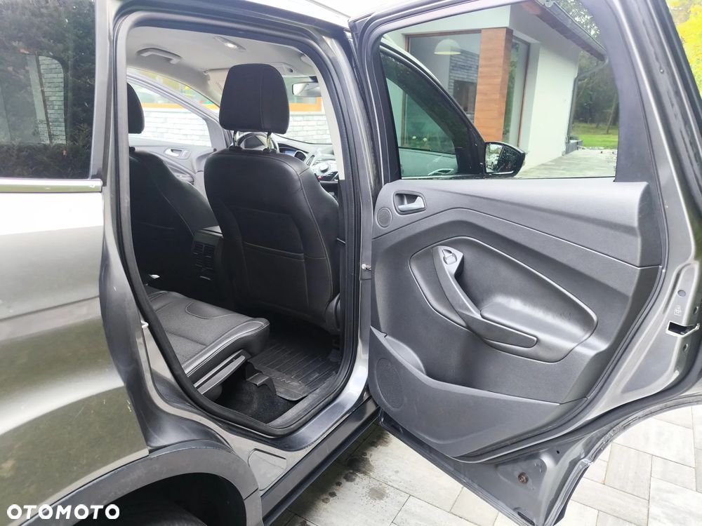 Ford Kuga 2.0 TDCi 4WD Titanium - 22