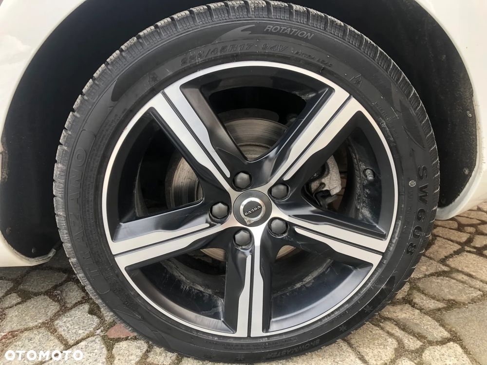 Volvo V40 D3 Geartronic Inscription - 13
