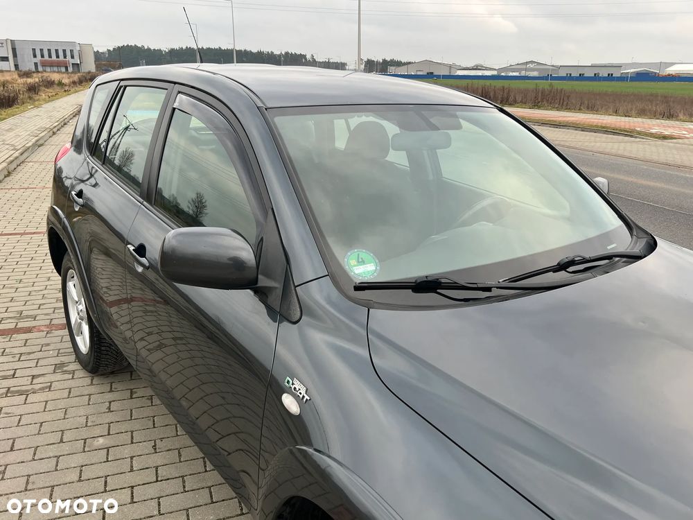 Toyota RAV4 2.2 D-4D Sol 180 - 24