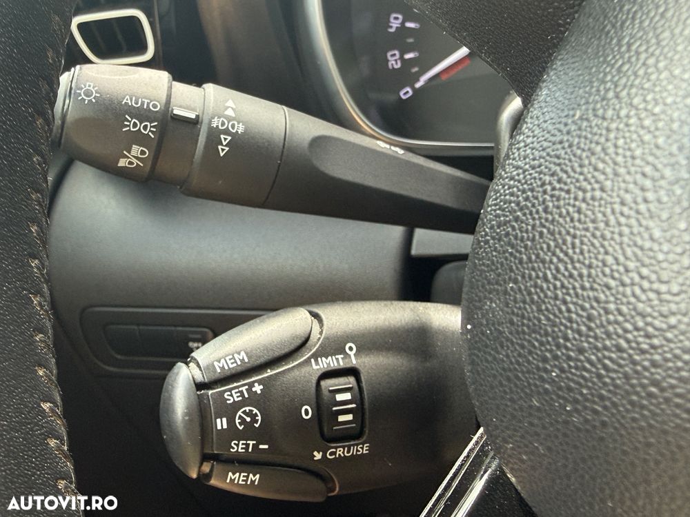 Citroën C3 AIRCROSS 1.5 BlueHDi S&S BVM6 Shine - 23