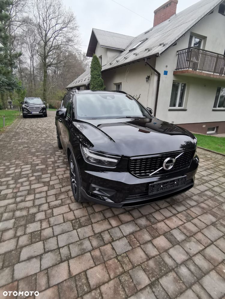 Volvo XC 40 D4 AWD Geartronic R-Design - 1