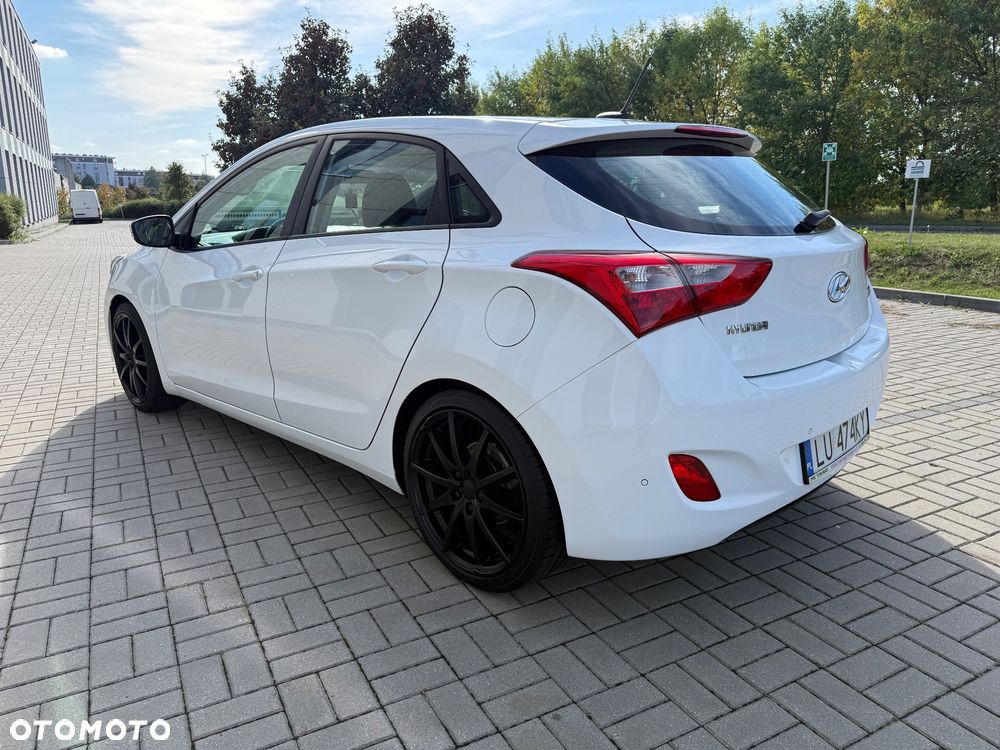 Hyundai i30 1.4 Classic + - 7