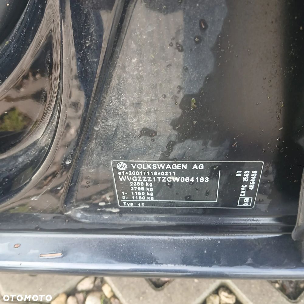 Volkswagen Touran 1.6 TDI DPF BlueMotion Technology DSG Comfortline - 25