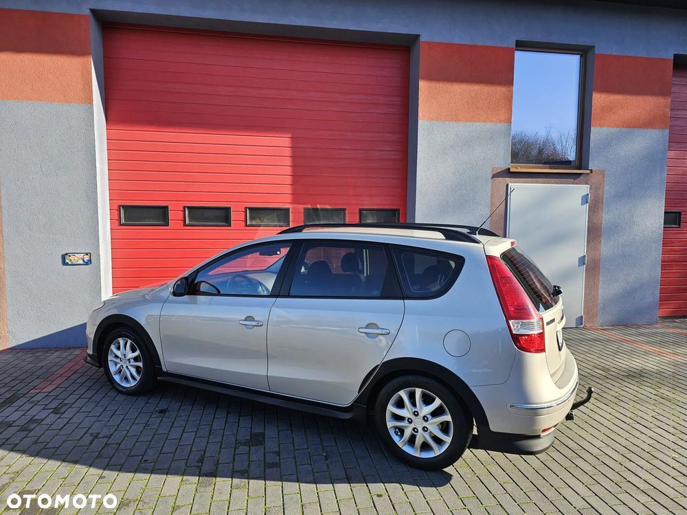 Hyundai i30 i30cw 2.0 Style - 7