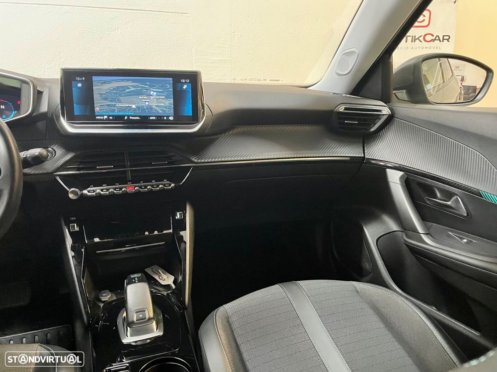 Peugeot 2008 PureTech 130 EAT8 Allure - 15